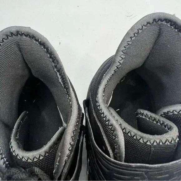 Nike Alpha Menace Pro 2 Mid Football Cleats - Picture 9 of 10